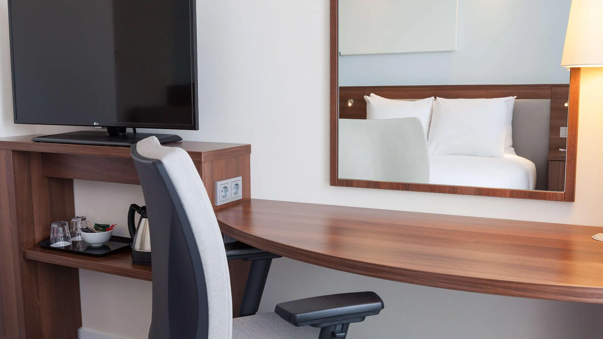 Hampton By Hilton Amsterdam Centre East Hotell